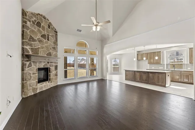 $712,195 | 320 Cheyenne Mountain Drive, Ovilla, TX 75154