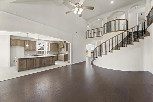 $712,195 | 320 Cheyenne Mountain Drive, Ovilla, TX 75154