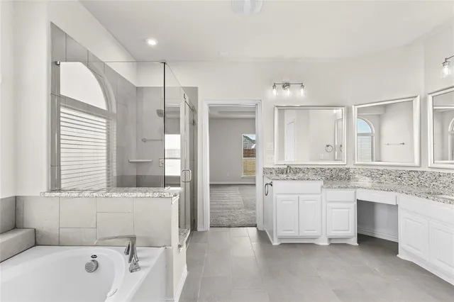 $712,195 | 320 Cheyenne Mountain Drive, Ovilla, TX 75154