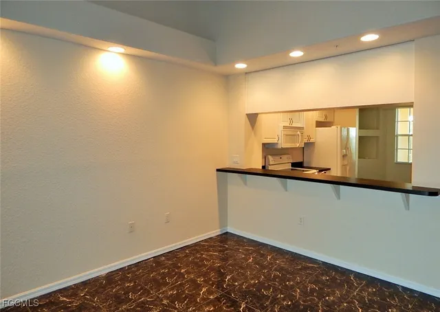 a view of utility room