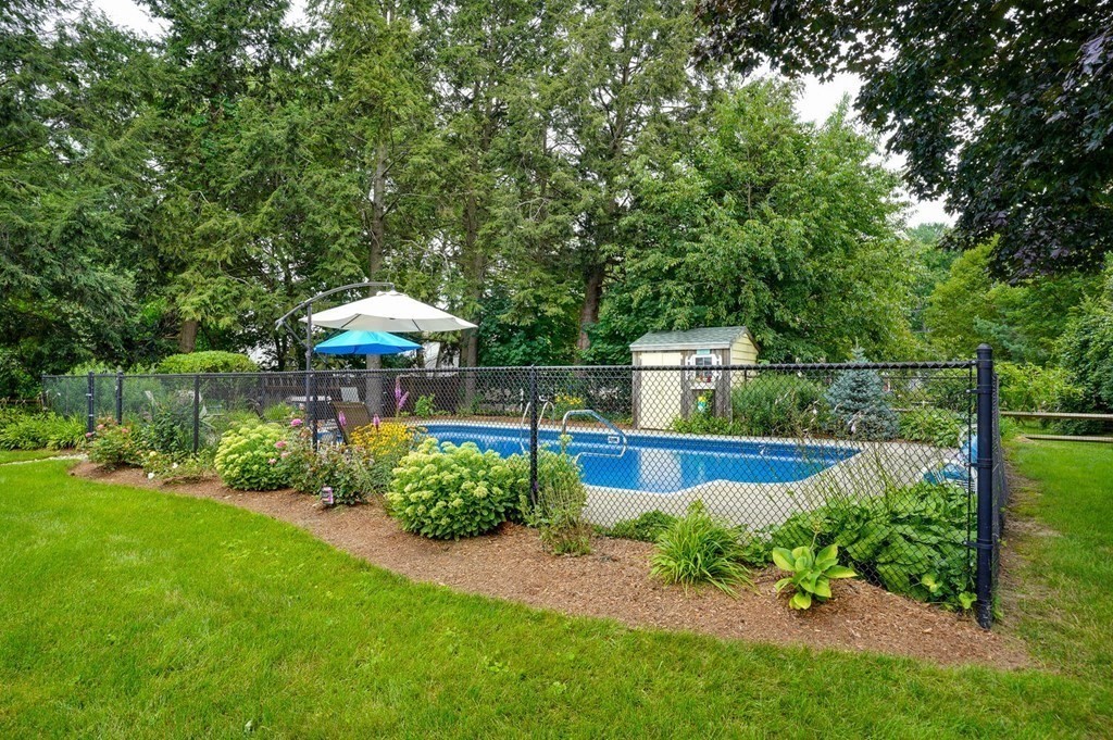 17 Wilson Road Northborough, MA 01532 - Photo 25 of 33 Gallery Image 25