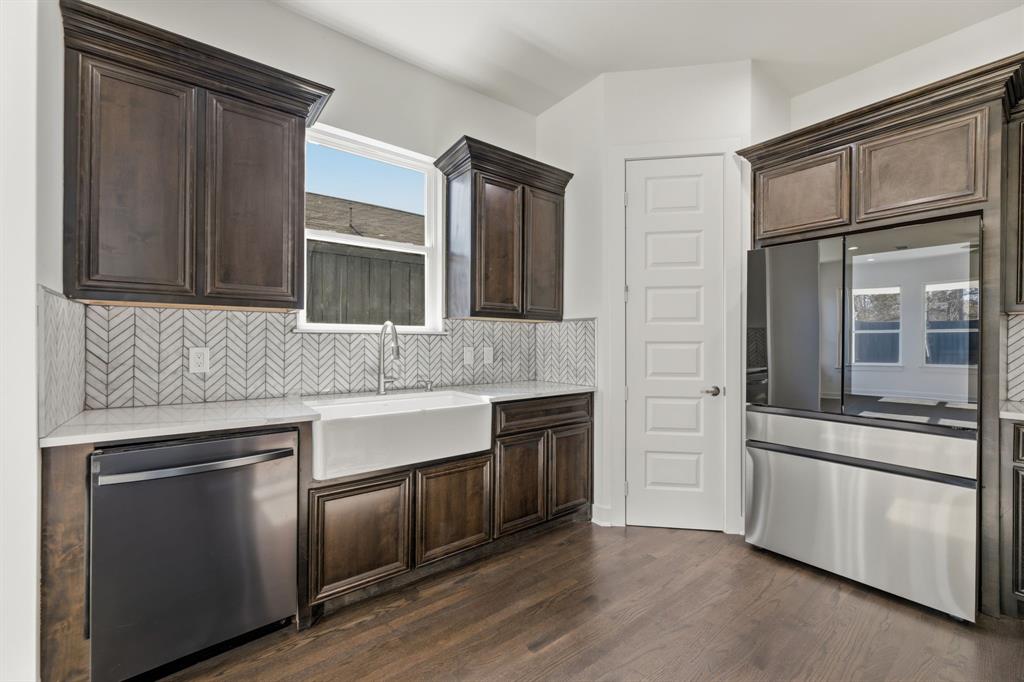 1726 Driskell Street Dallas, TX 75215 - Photo 18 of 39