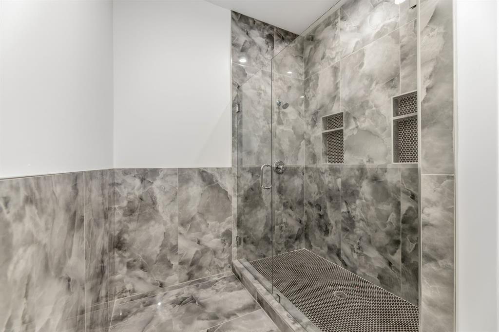 1726 Driskell Street Dallas, TX 75215 - Photo 33 of 39