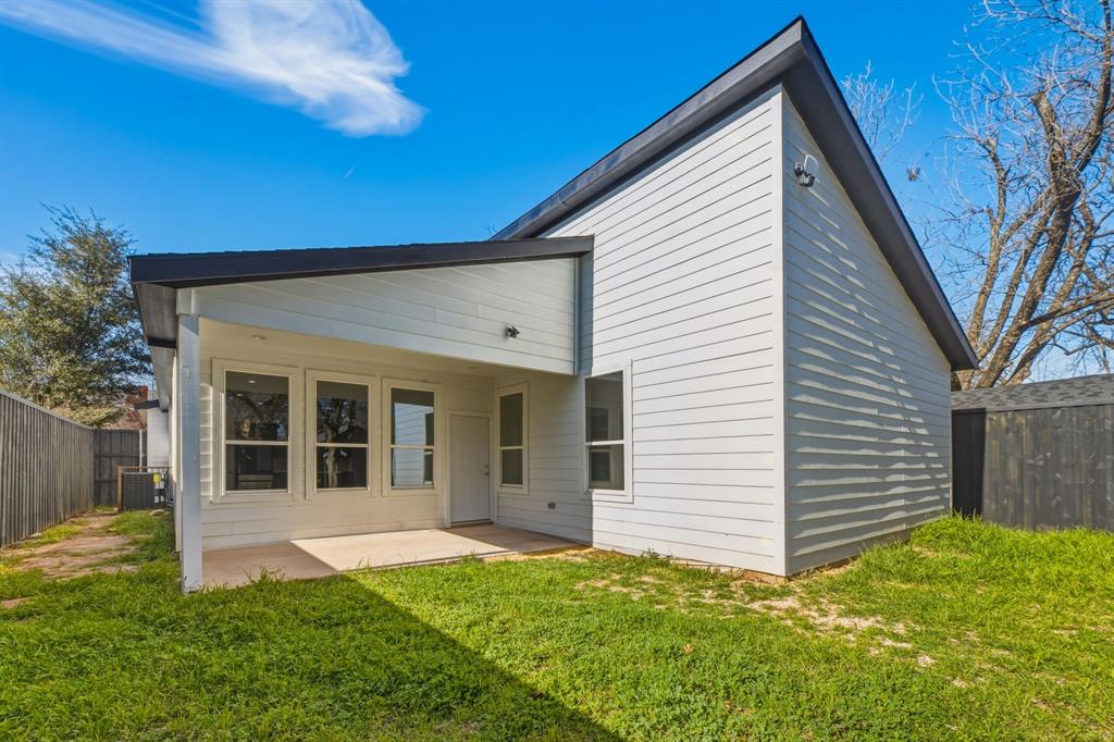 1726 Driskell Street Dallas, TX 75215 - Photo 37 of 39