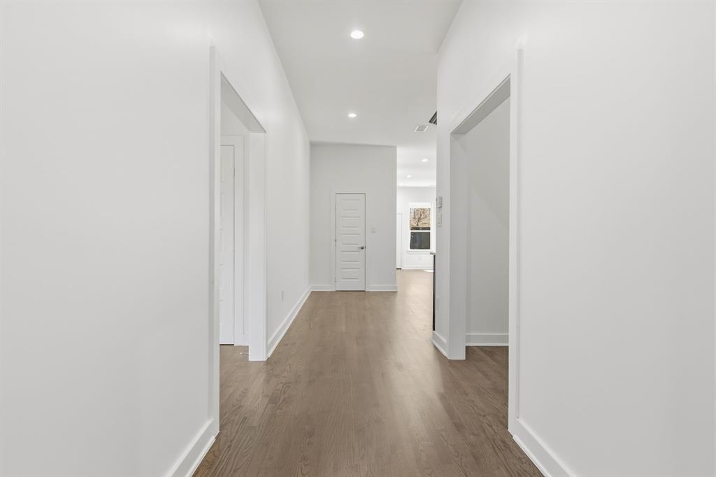 1726 Driskell Street Dallas, TX 75215 - Photo 4 of 39