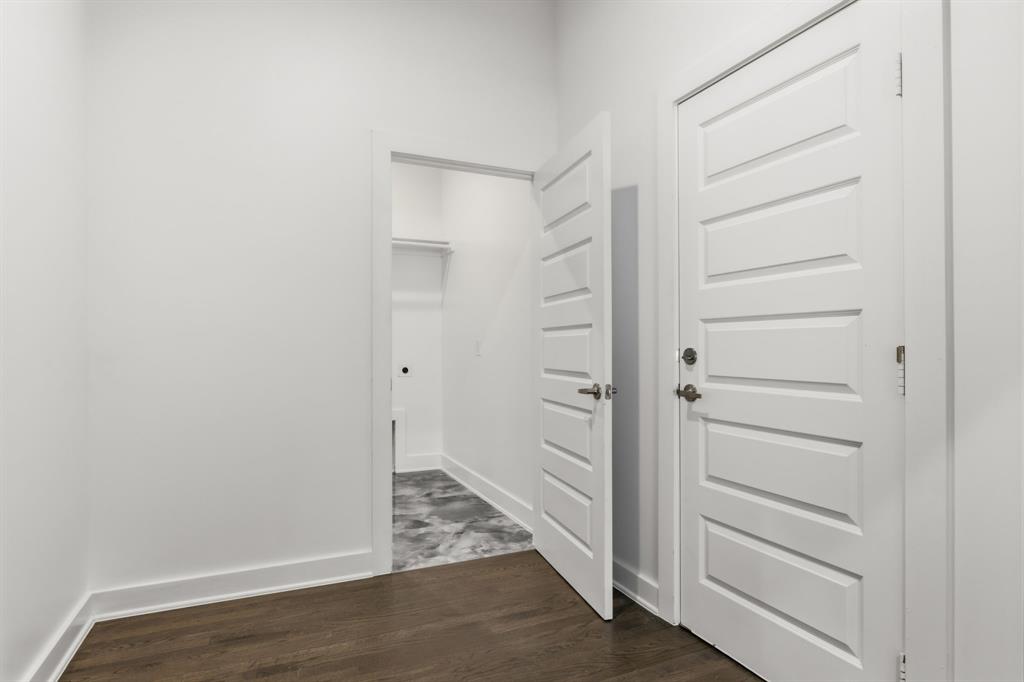 1726 Driskell Street Dallas, TX 75215 - Photo 5 of 39