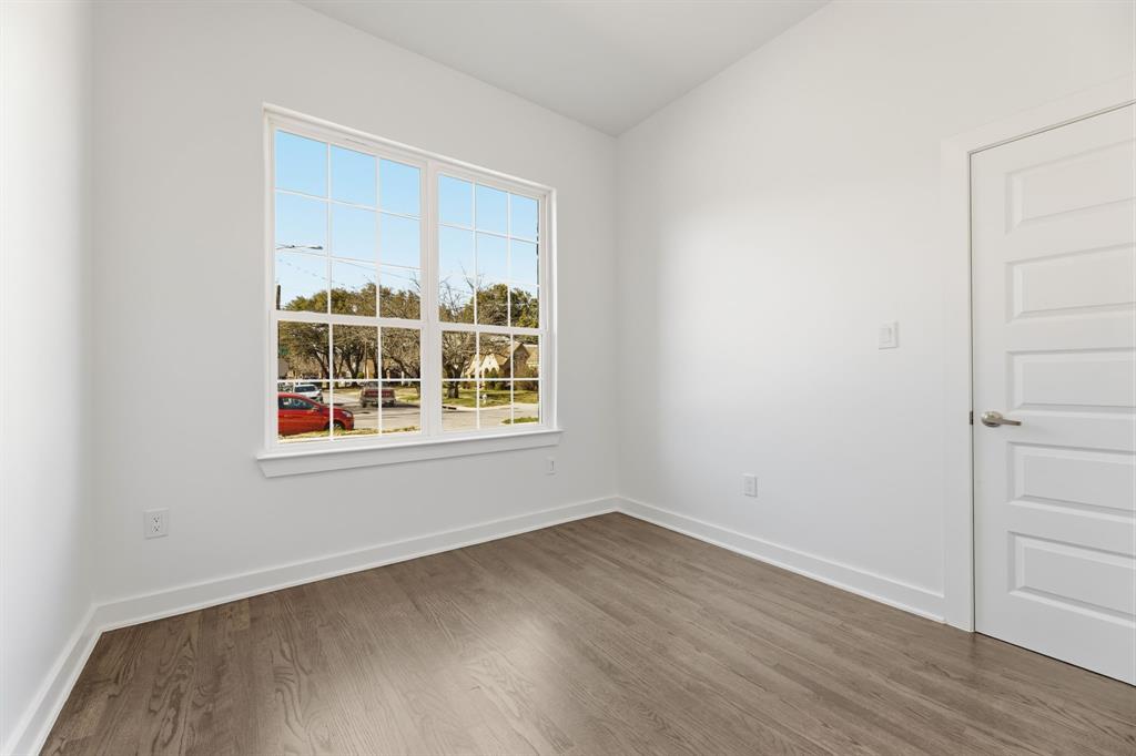 1726 Driskell Street Dallas, TX 75215 - Photo 7 of 39