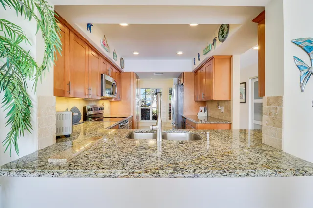 $600,000 | 213 Ocean Dunes Circle, Jupiter, FL 33477