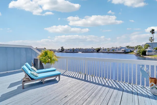 $600,000 | 213 Ocean Dunes Circle, Jupiter, FL 33477