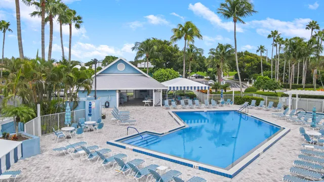 $600,000 | 213 Ocean Dunes Circle, Jupiter, FL 33477
