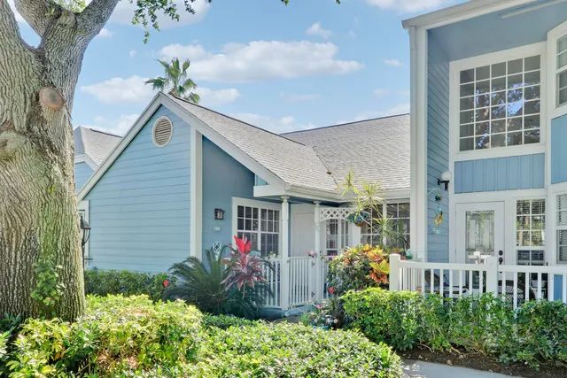 $600,000 | 213 Ocean Dunes Circle, Jupiter, FL 33477