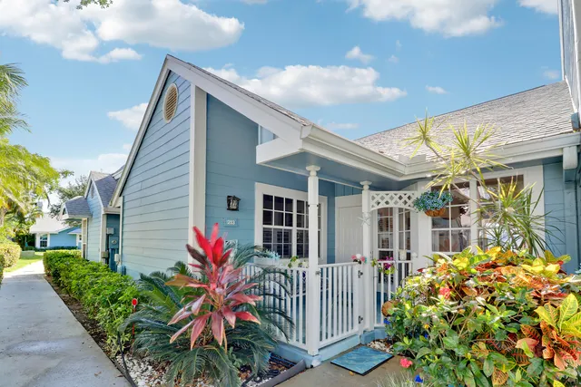 $600,000 | 213 Ocean Dunes Circle, Jupiter, FL 33477