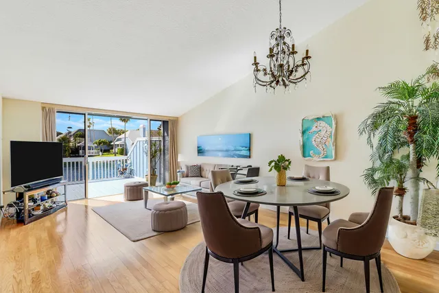 $600,000 | 213 Ocean Dunes Circle, Jupiter, FL 33477