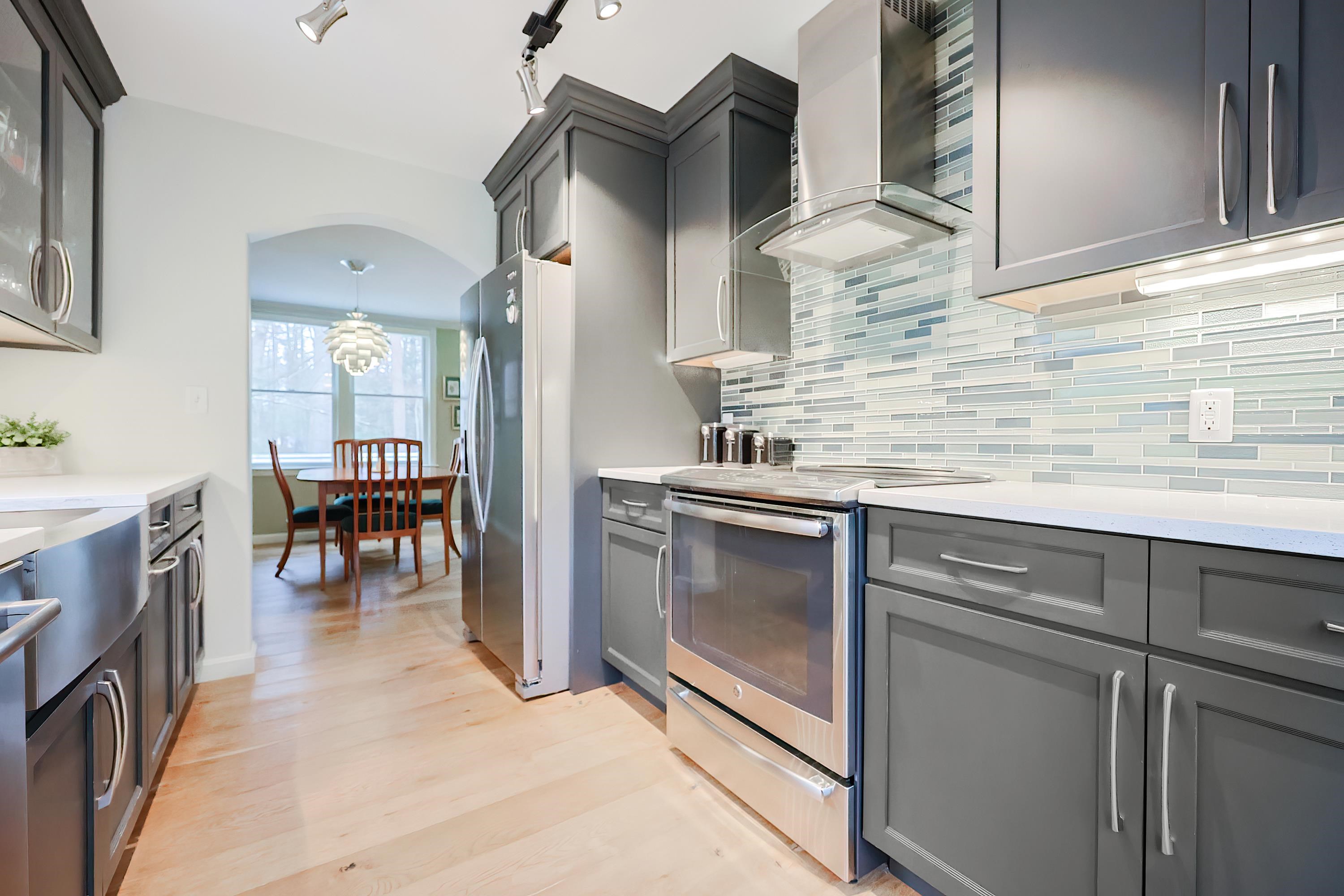 72 Cherry Hollow Road Nashua, NH 03062 - Photo 6 of 57 Gallery Image 6
