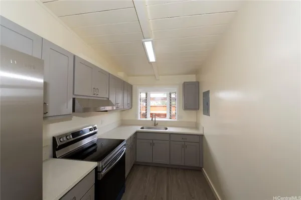 $2,400 | 723 Hoomalimali Street, Pearl City, HI 96782