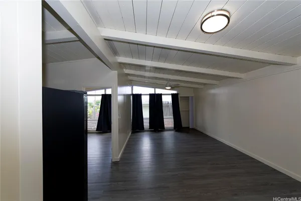 $2,400 | 723 Hoomalimali Street, Pearl City, HI 96782