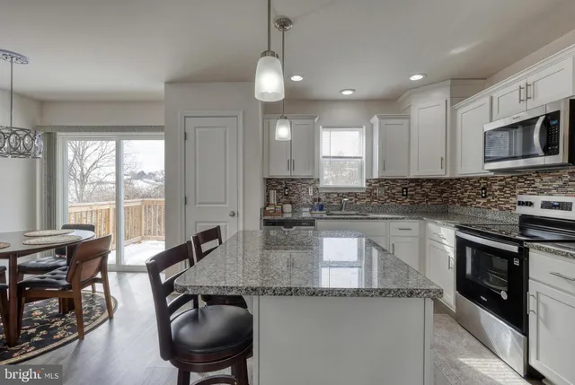 $293,500 | 1 Landing Place, Unit 1, York, PA 17408