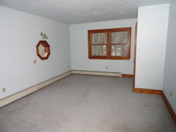 100 Lunenburg Road Townsend, MA 01474 - Photo 8 of 11
