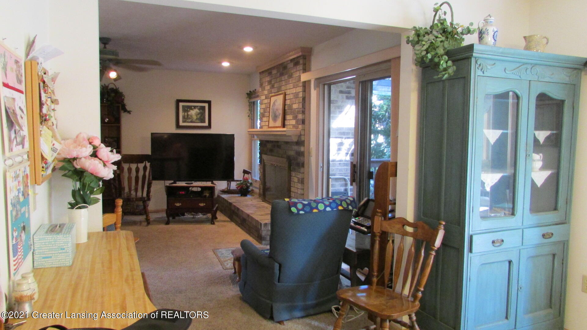 4025 Keller Road Holt, MI 48842 - Photo 6 of 24 IMG_4173