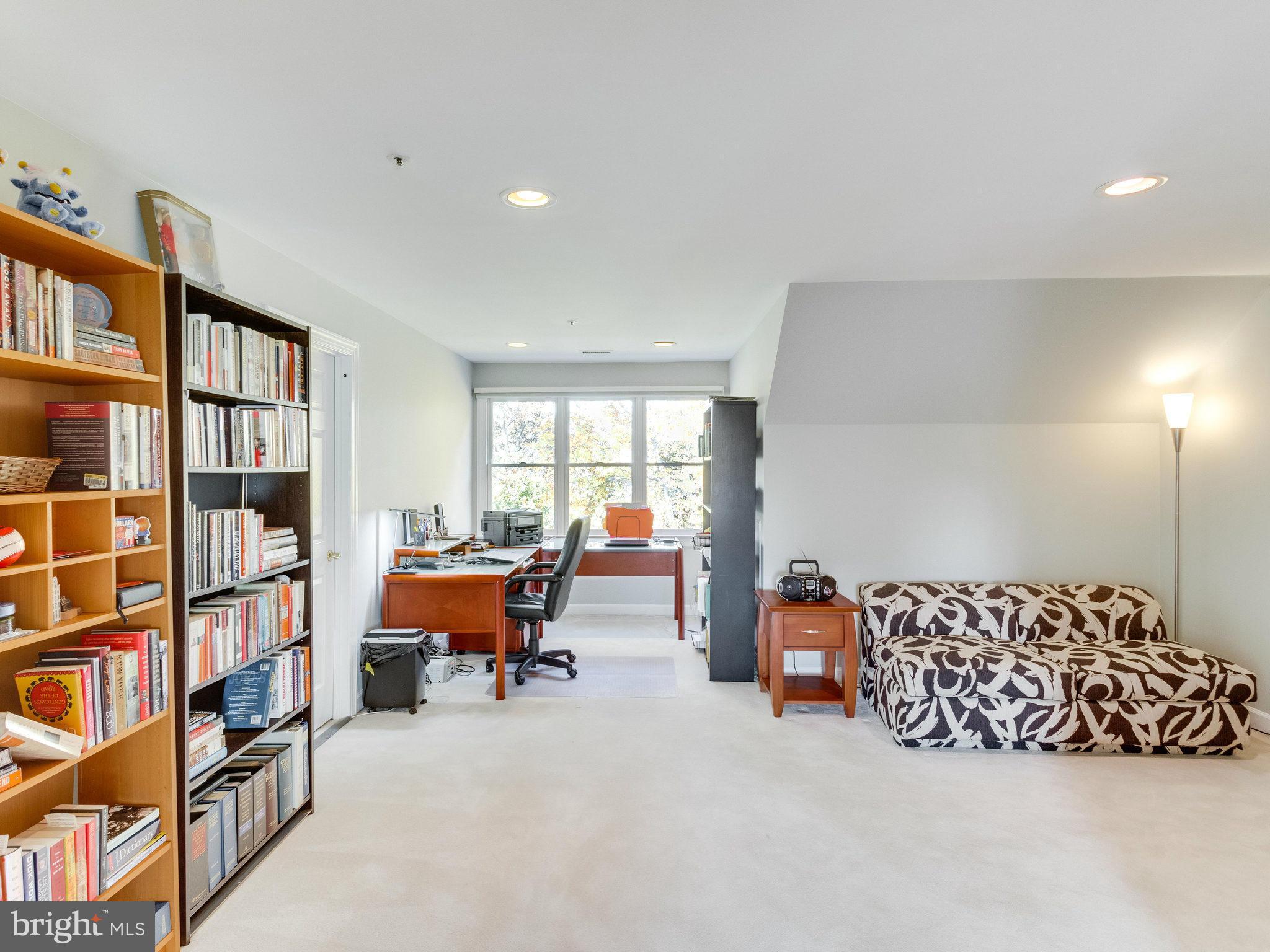 2132 21st Road North Arlington, VA 22201 - Photo 17 of 30 Interior (General)