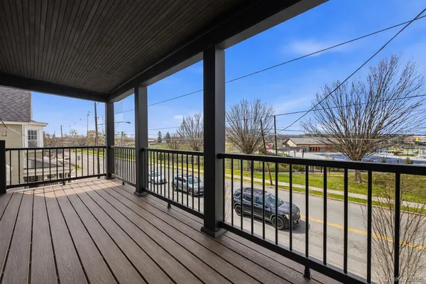 $1,950 | 45 South Robinson Avenue, Unit 2, Newburgh, NY 12550