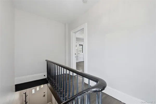 $1,950 | 45 South Robinson Avenue, Unit 2, Newburgh, NY 12550