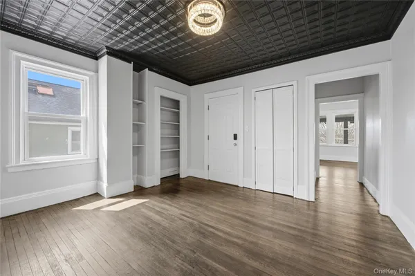 $1,950 | 45 South Robinson Avenue, Unit 2, Newburgh, NY 12550