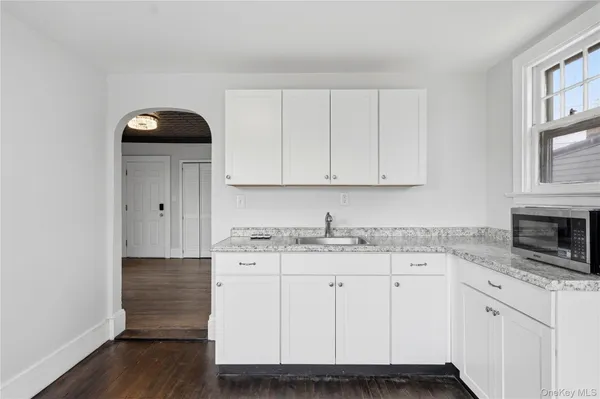 $1,950 | 45 South Robinson Avenue, Unit 2, Newburgh, NY 12550