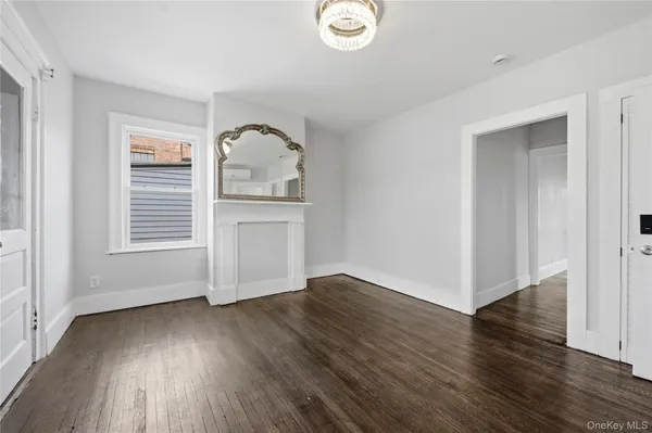 $1,950 | 45 South Robinson Avenue, Unit 2, Newburgh, NY 12550