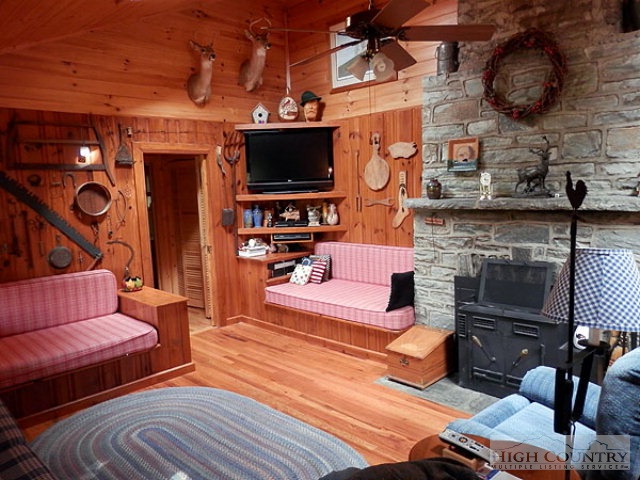 370 Hound Ears Road Boone, NC 28607 - Photo 15 of 31 Gallery Image 15