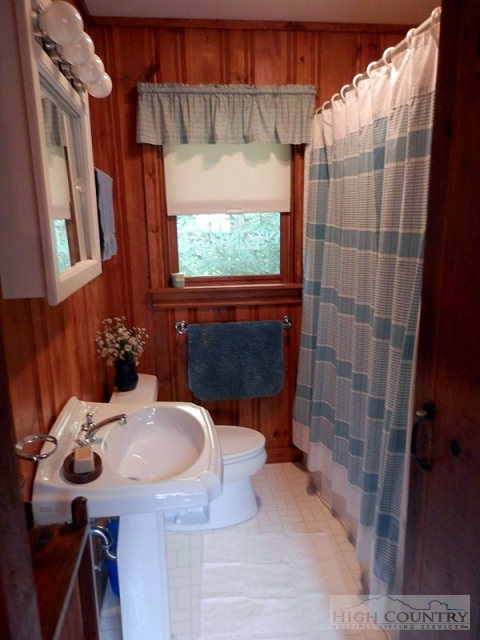 370 Hound Ears Road Boone, NC 28607 - Photo 30 of 31 Gallery Image 30