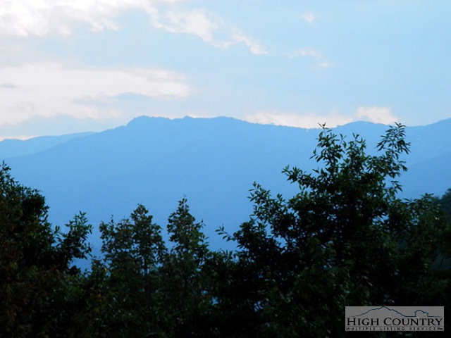 370 Hound Ears Road Boone, NC 28607 - Photo 7 of 31 Gallery Image 7