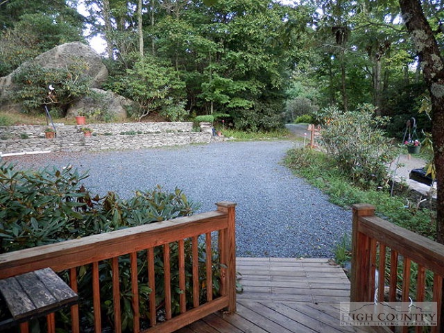 370 Hound Ears Road Boone, NC 28607 - Photo 9 of 31 Gallery Image 9