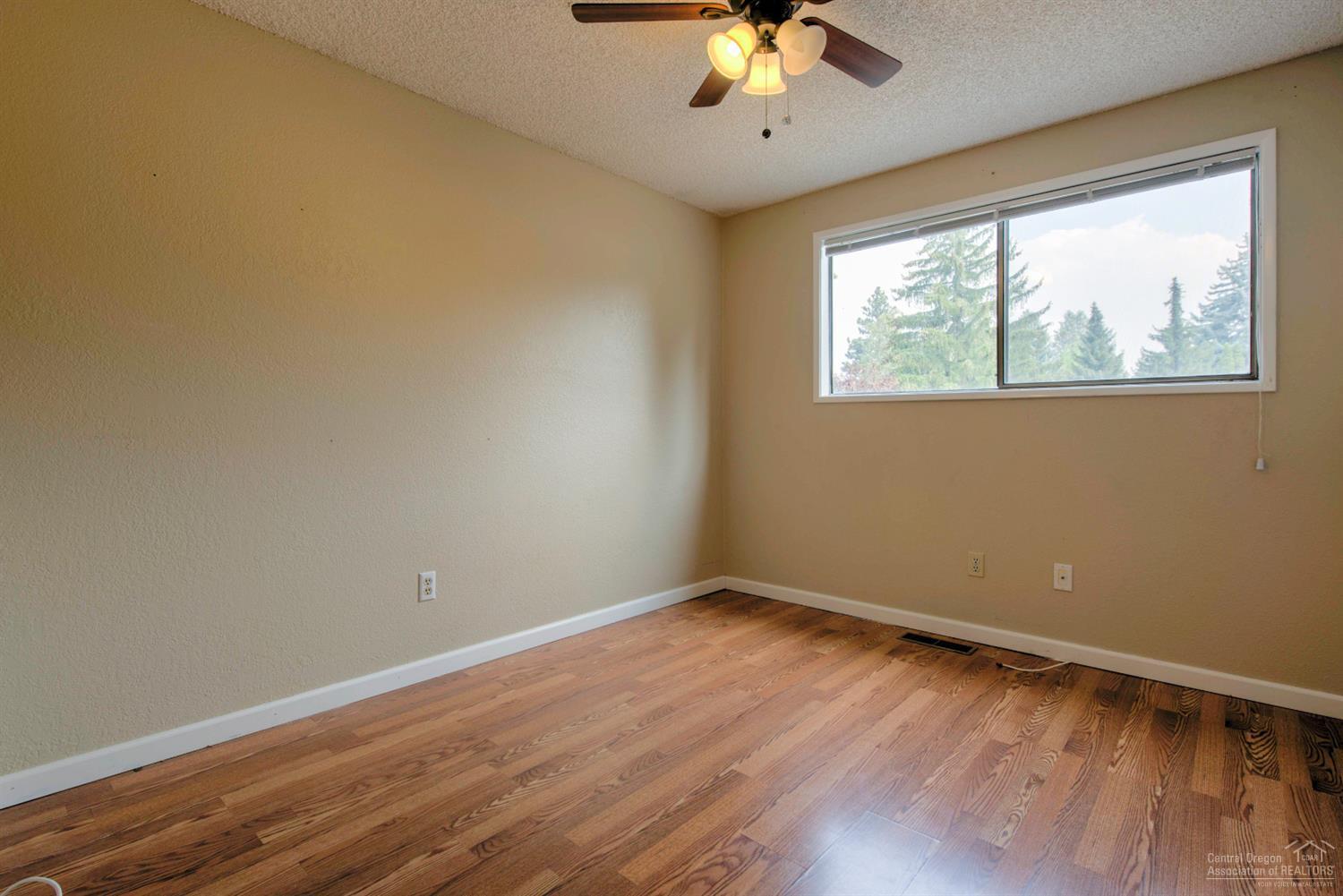 2863 Northeast Shepard Road Bend, OR 97701 - Photo 12 of 23 Additional Photo