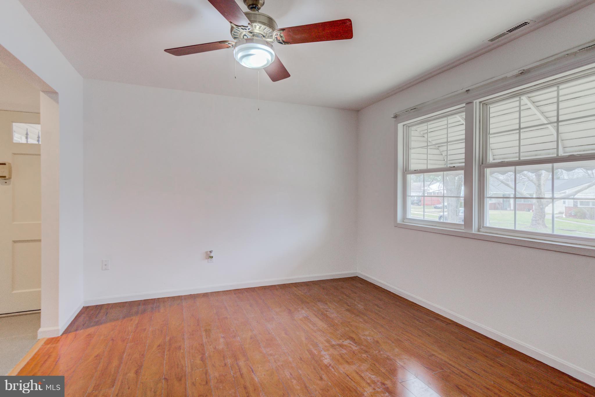7105 Chamberlain Road Windsor Mill, MD 21244 - Photo 11 of 38 HUGE BREAKFAST ROOM