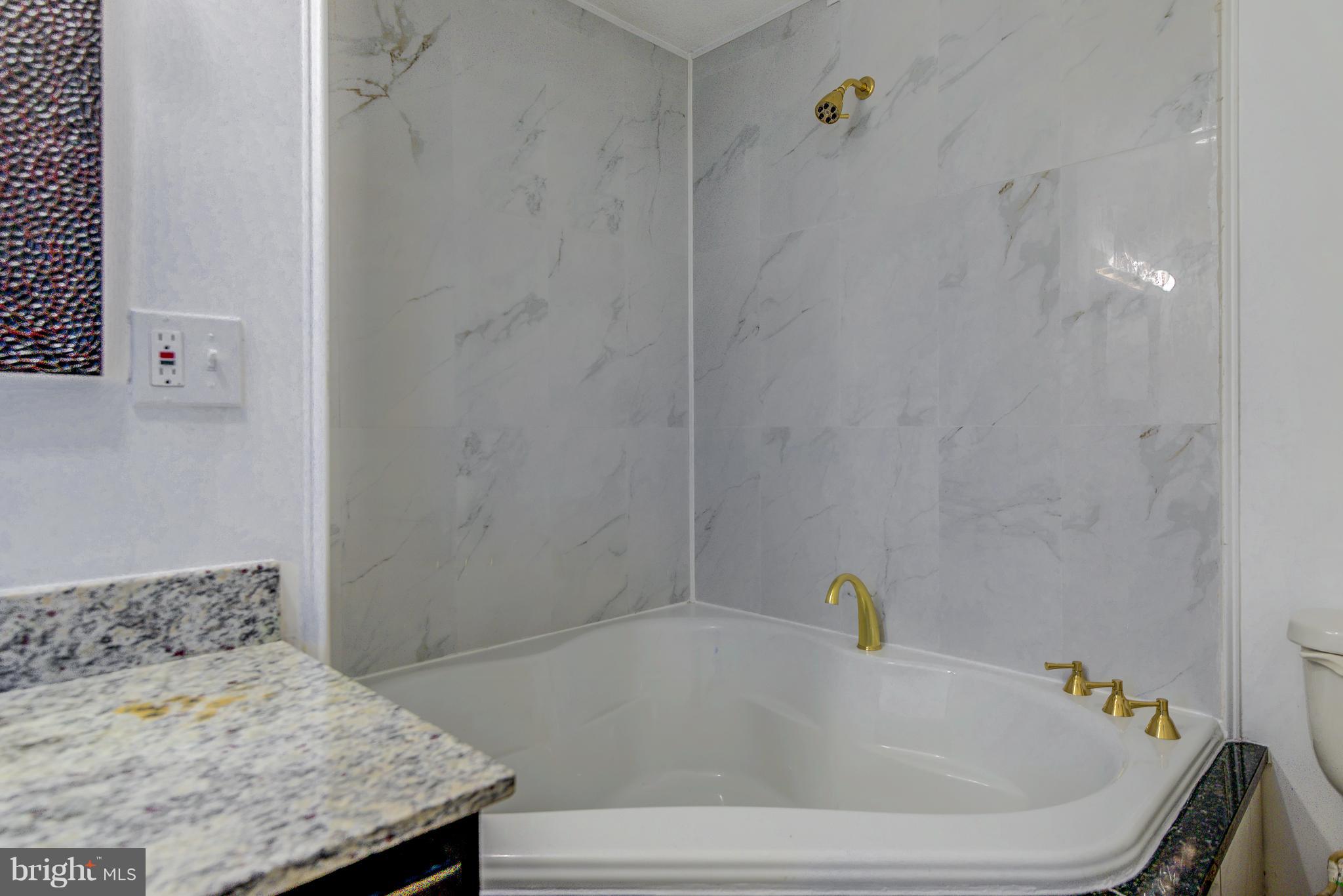 7105 Chamberlain Road Windsor Mill, MD 21244 - Photo 27 of 38 Owner's Bath - with a HUGE TUB!!!!