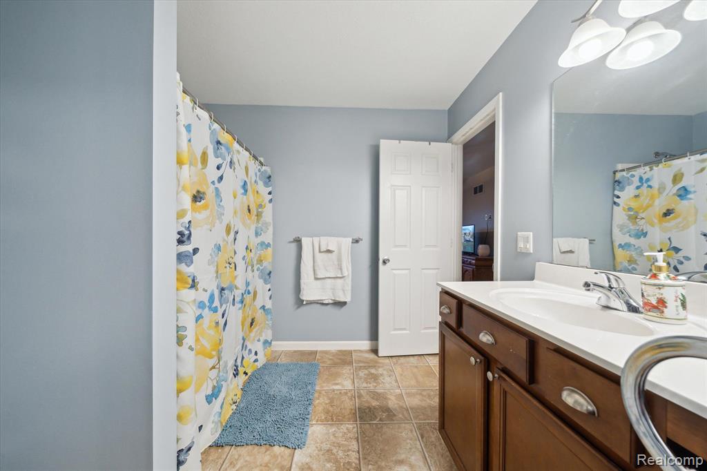 308 Cimarron Drive Howell, MI 48855 - Photo 11 of 22