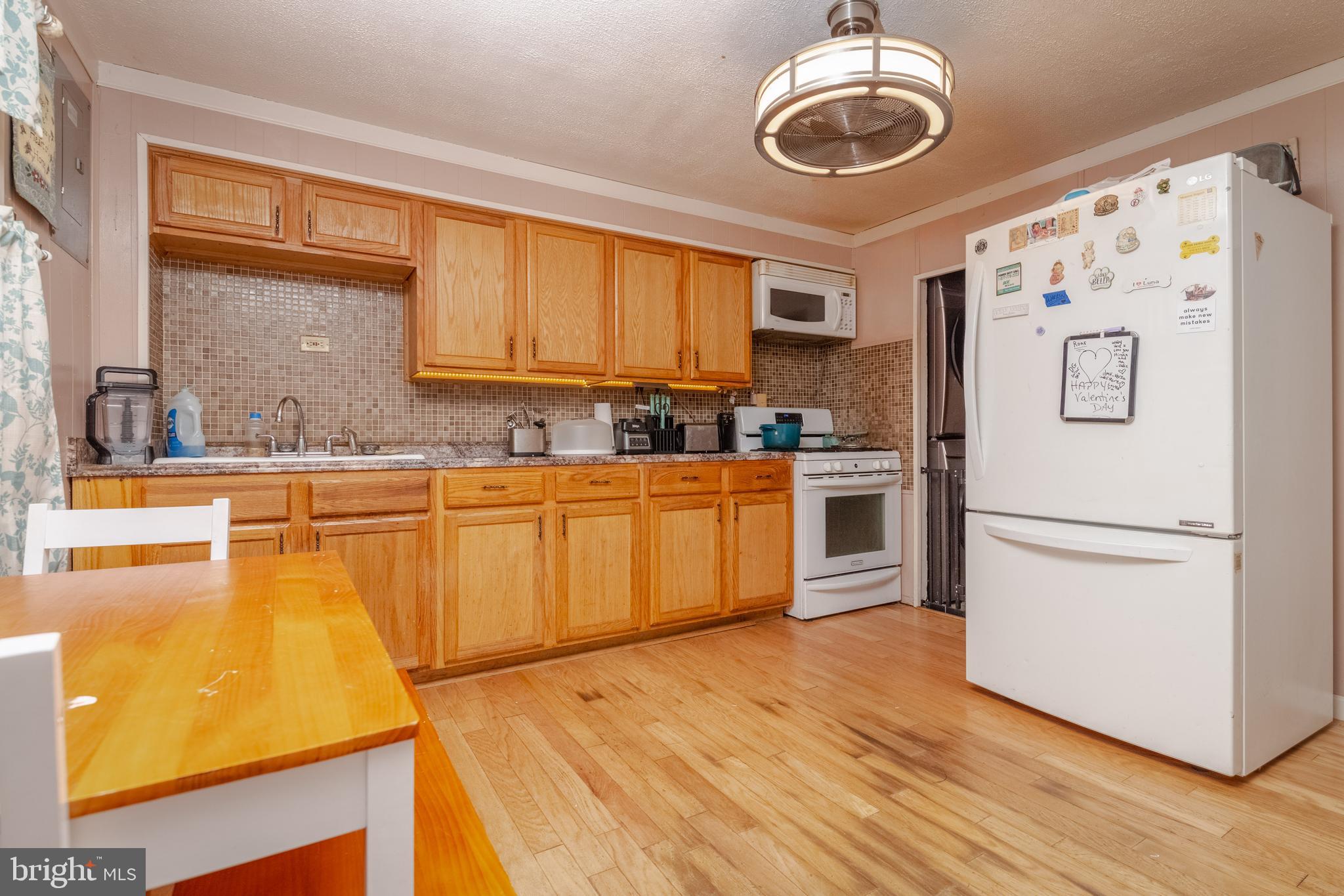 8052 Eastdale Road Baltimore, MD 21224 - Photo 5 of 22