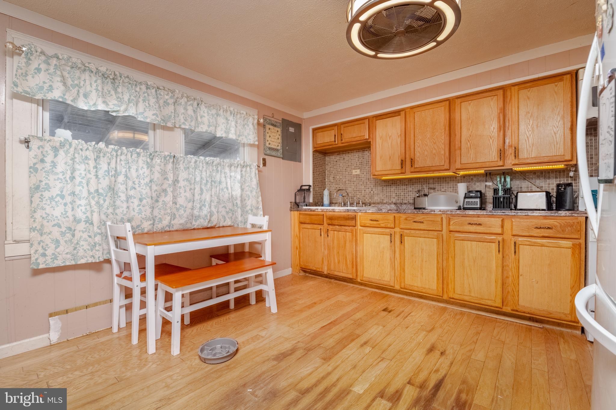 8052 Eastdale Road Baltimore, MD 21224 - Photo 6 of 22
