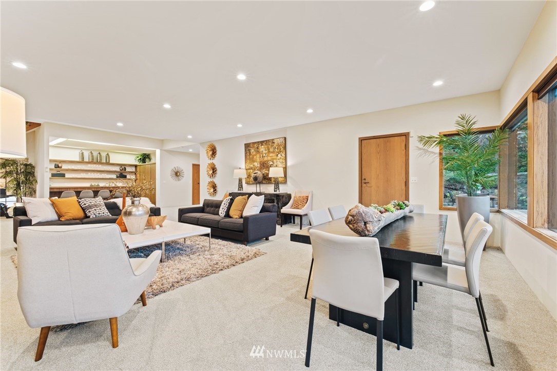 16900 Talbot Road Edmonds, WA 98026 - Photo 31 of 40 a living room with furniture and a large window