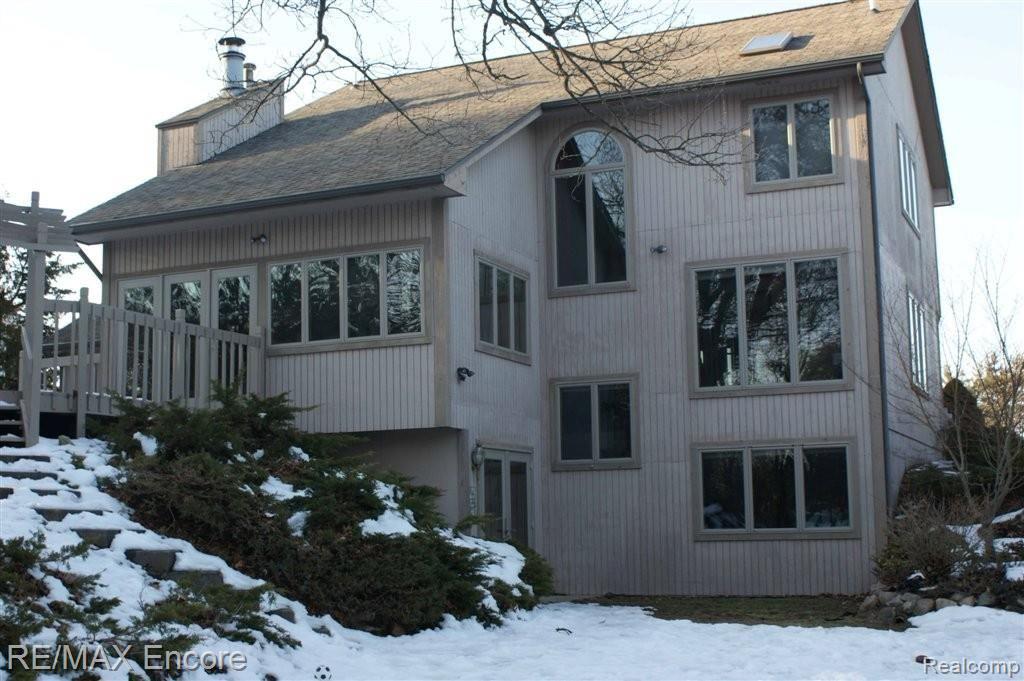 9580 Ridge Top Trail Clarkston, MI 48348 - Photo 3 of 11 Back.JPG