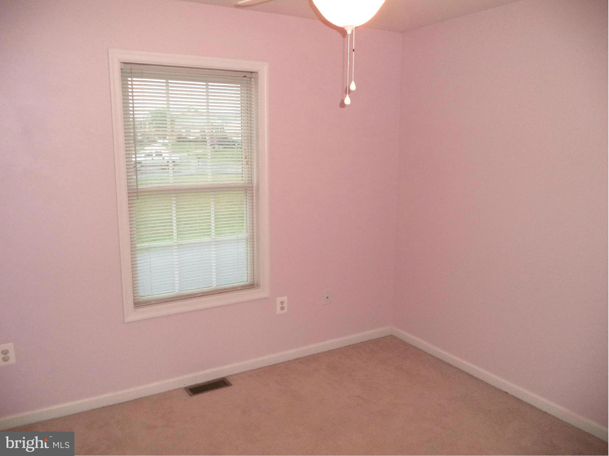 80 Ford Inwood Wv 25428 Inwood, WV 25428 - Photo 7 of 24 an empty room with a window