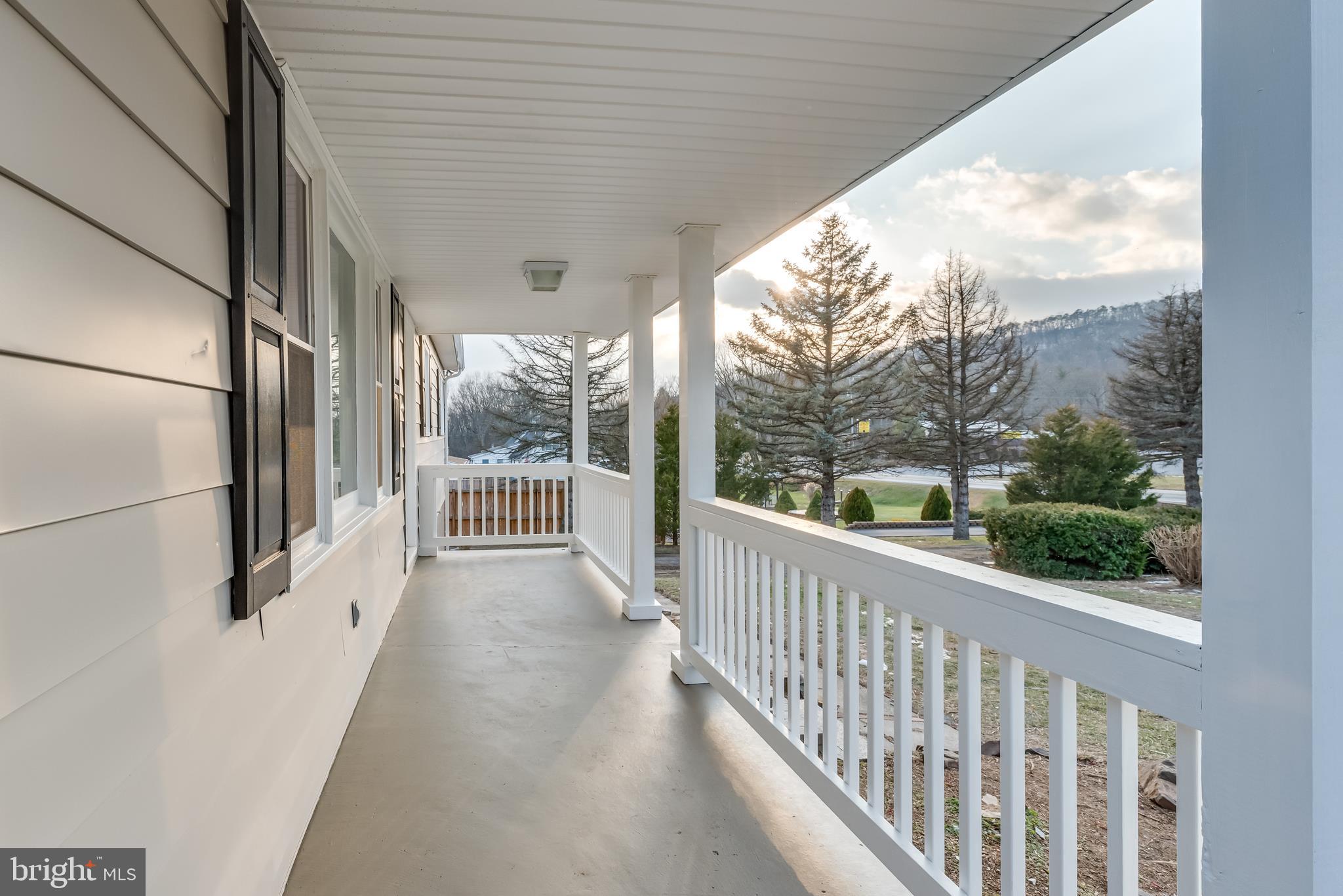 6247 Valley Road Berkeley Springs, WV 25411 - Photo 5 of 29 Gallery Image 5