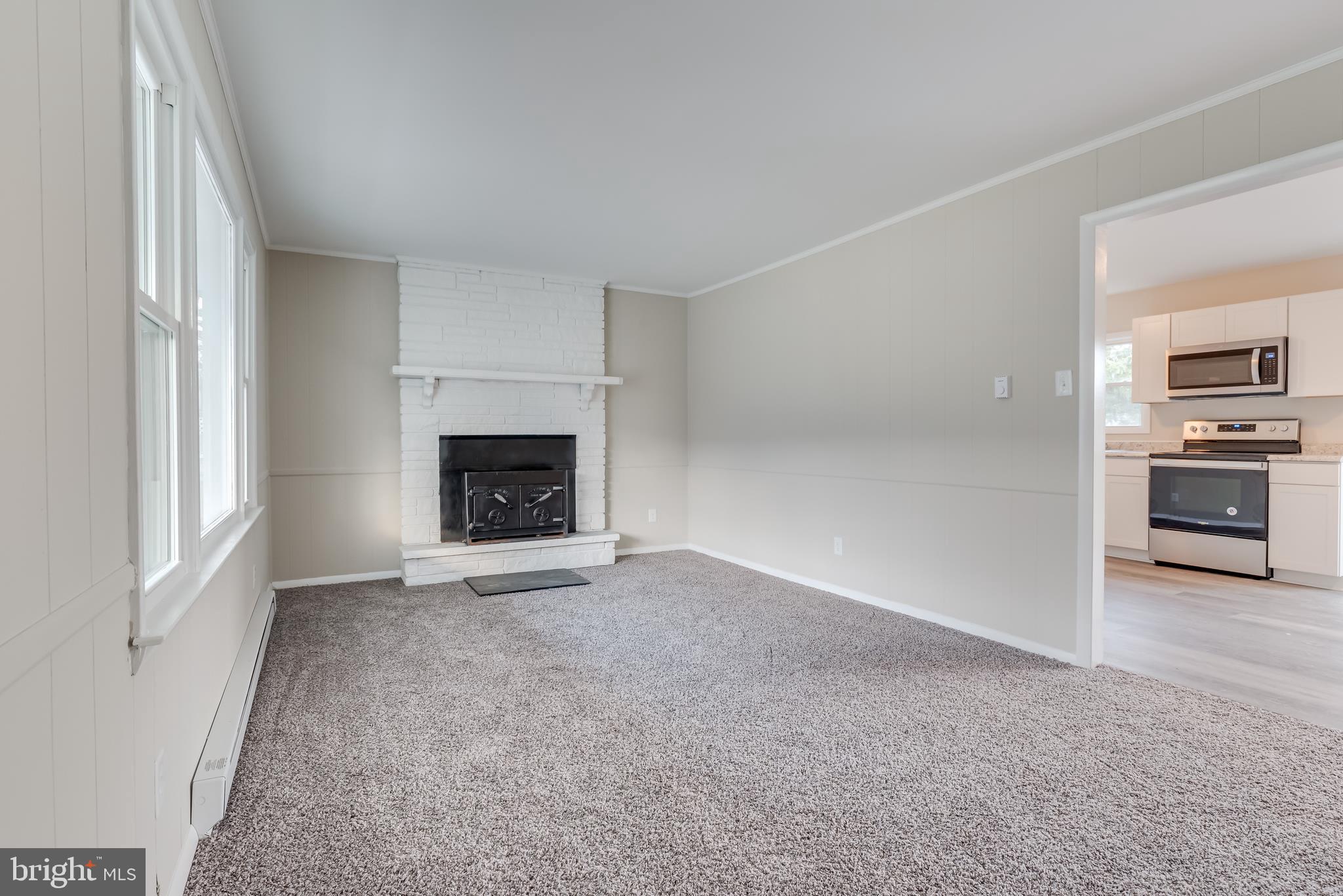 6247 Valley Road Berkeley Springs, WV 25411 - Photo 7 of 29 Gallery Image 7