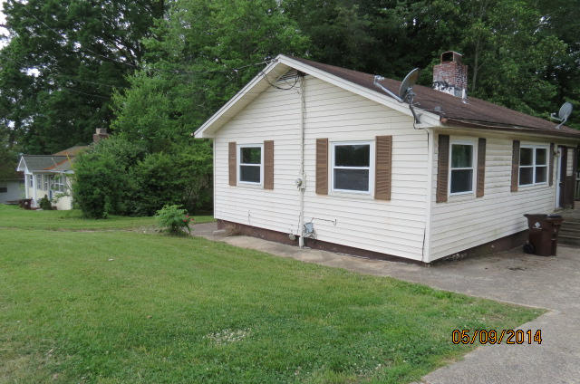 105 Kentucky Avenue Oak Ridge, TN 37830 - Photo 1 of 3 105 kentucky