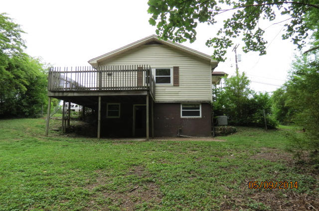 105 Kentucky Avenue Oak Ridge, TN 37830 - Photo 2 of 3 105 kentucky back