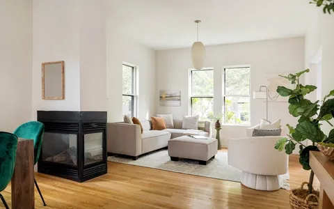 $2,050,000 | 514 Franklin Street, Cambridge, MA 02139
