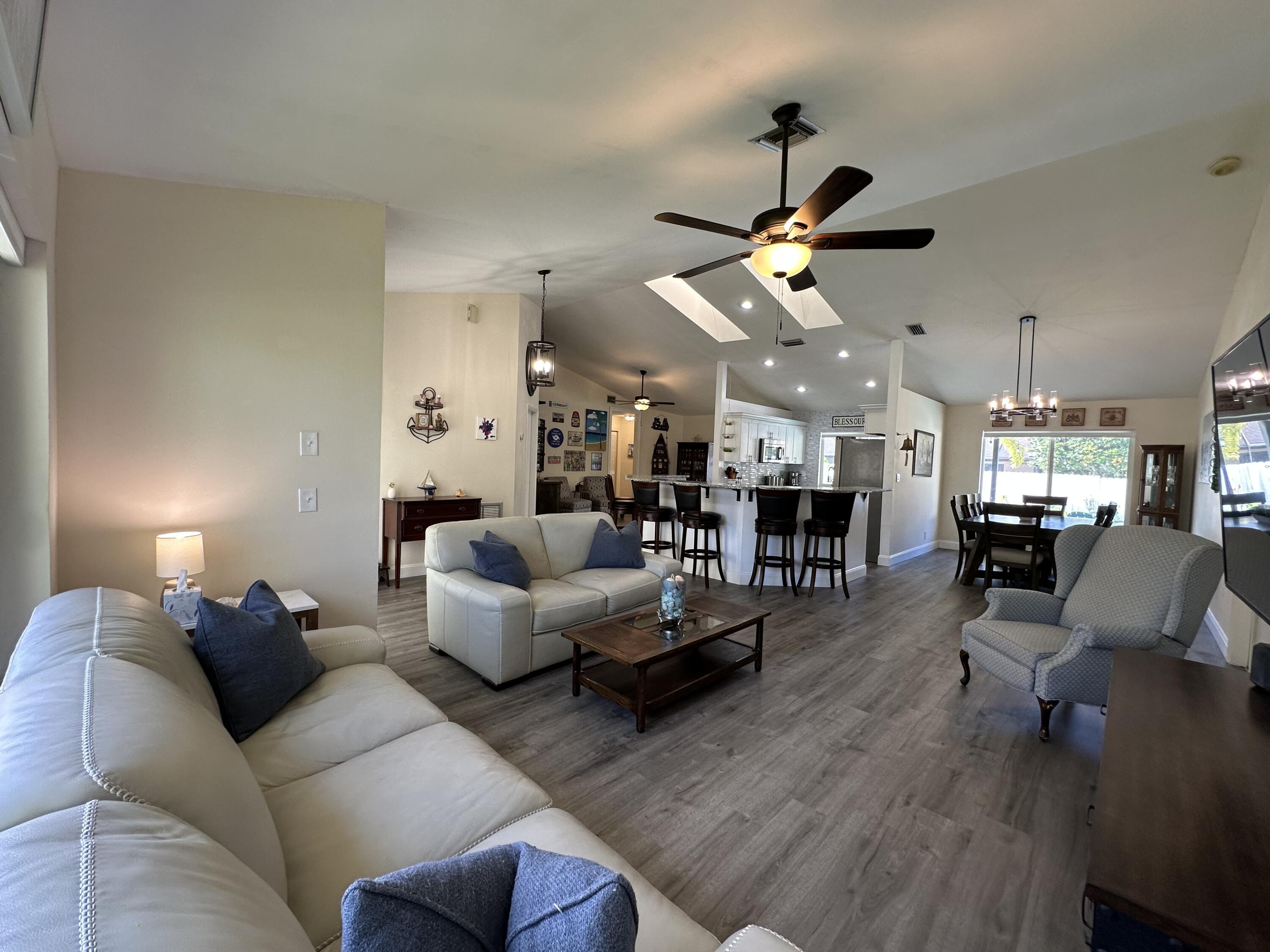 455 Seneca Lane Boca Raton, FL 33487 - Photo 14 of 110 IMG_7025