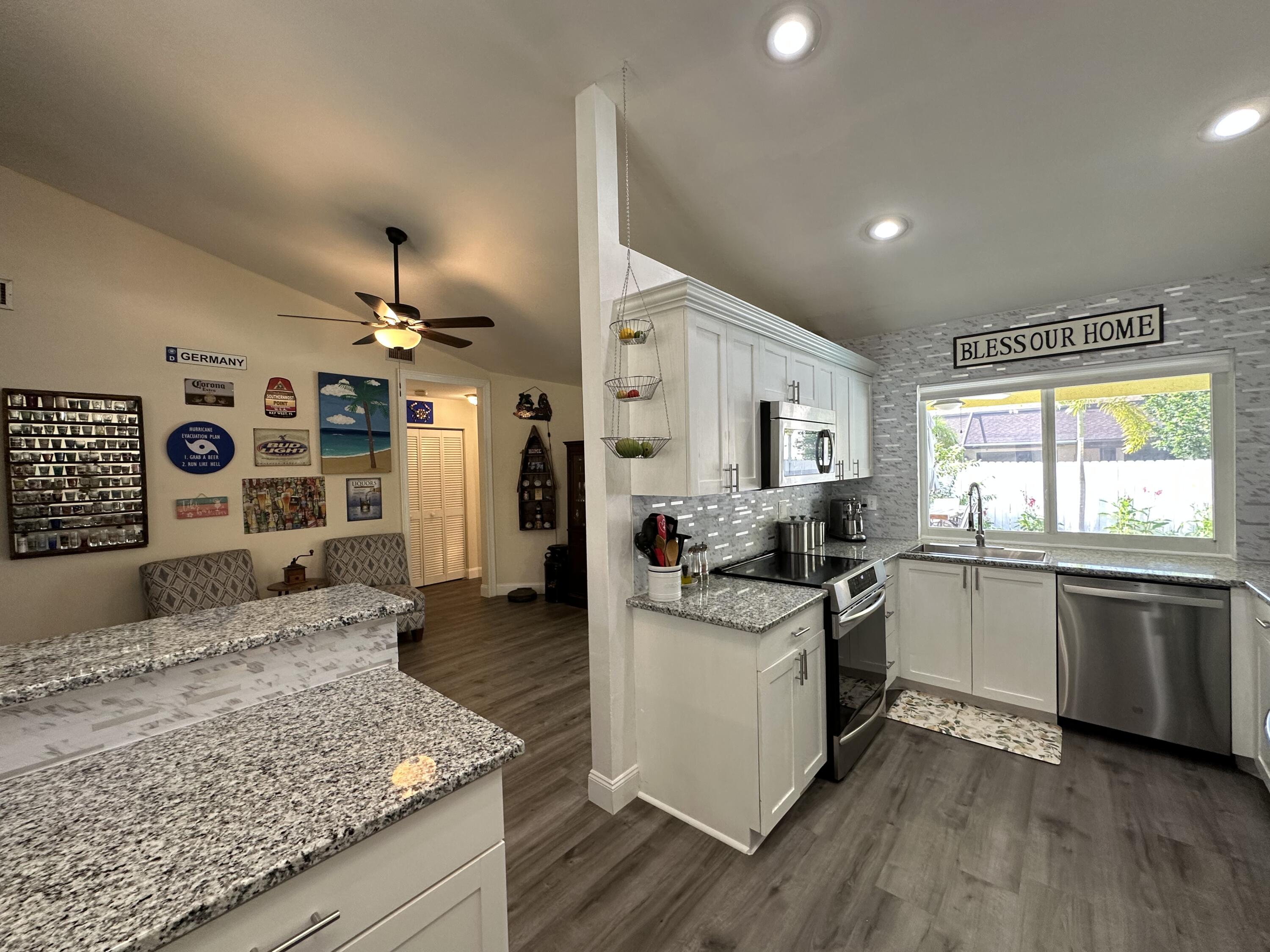 455 Seneca Lane Boca Raton, FL 33487 - Photo 24 of 110 IMG_7040