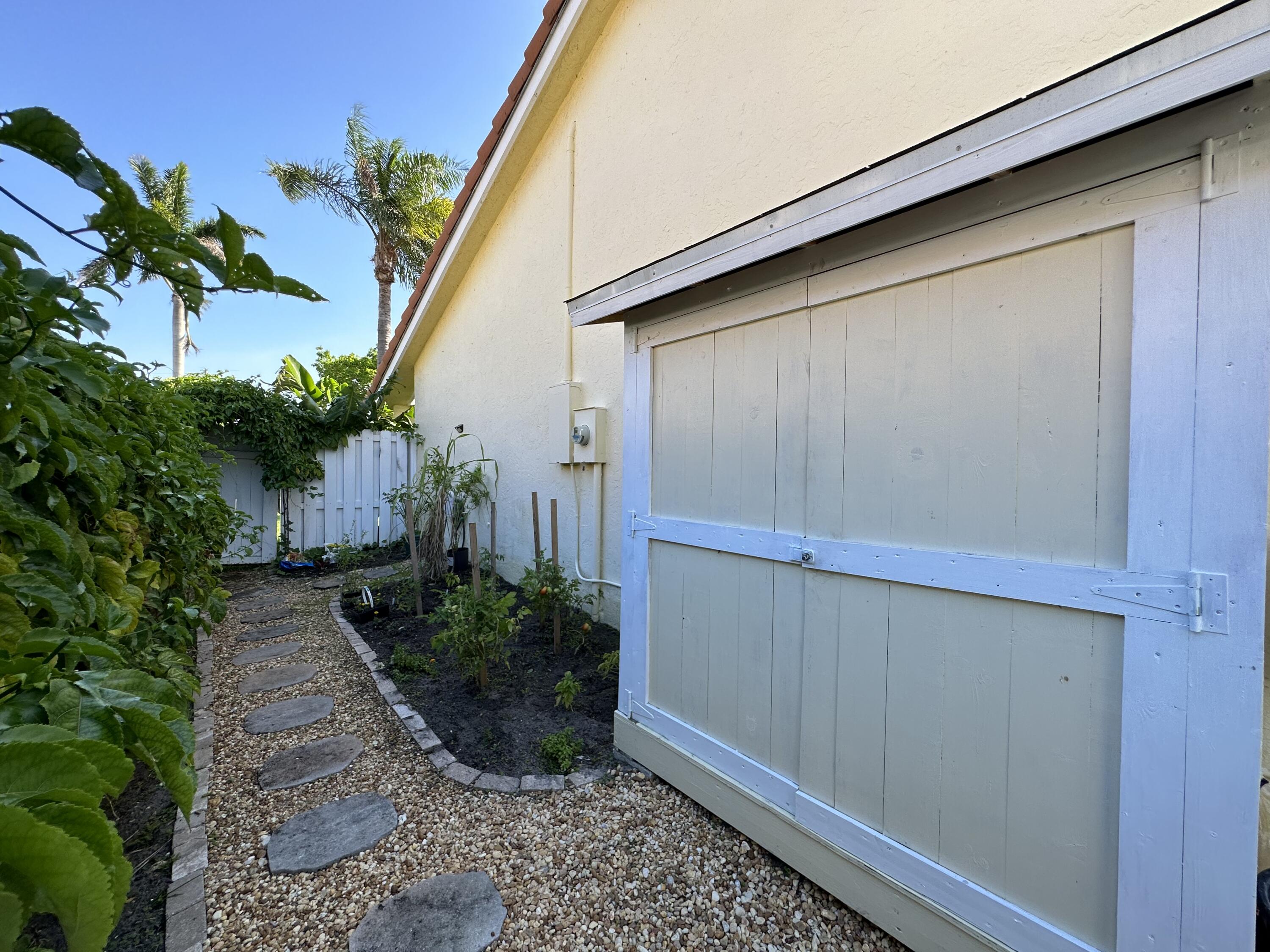 455 Seneca Lane Boca Raton, FL 33487 - Photo 80 of 110 IMG_7106